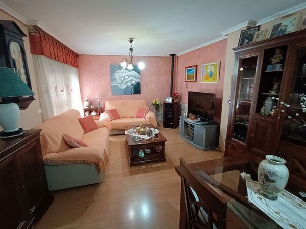 Sala d'estar de Casa adosada en venda en San Vicente del Raspeig / Sant Vicent del Raspeig amb Aire condicionat, Calefacció i Terrassa