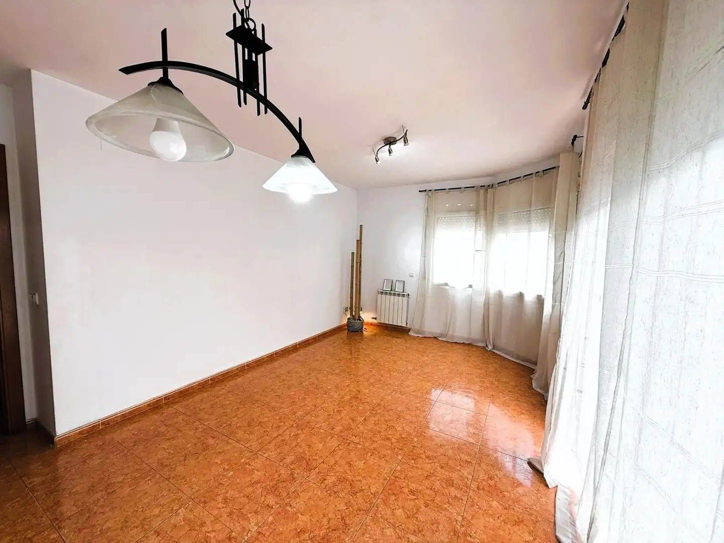 Sala de estar de Piso en venta en Malgrat de Mar con Aire acondicionado, Calefacción y Balcón
