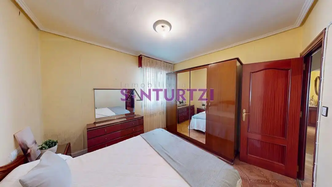 Flat for sale in La Txitxarra - Murrieta - Parke Santurtzi