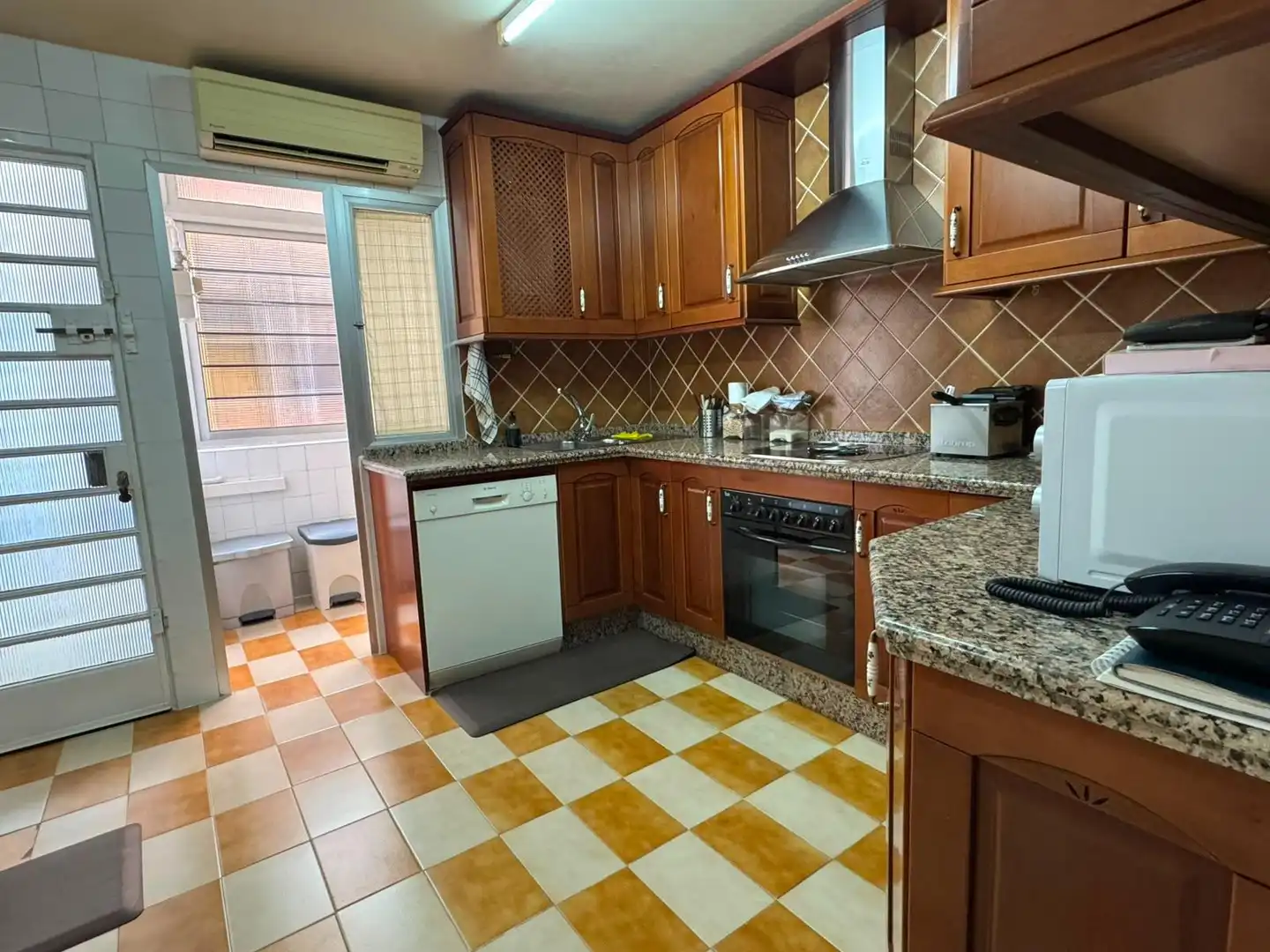 Cocina de Piso en venta en San Pablo - Santa Justa