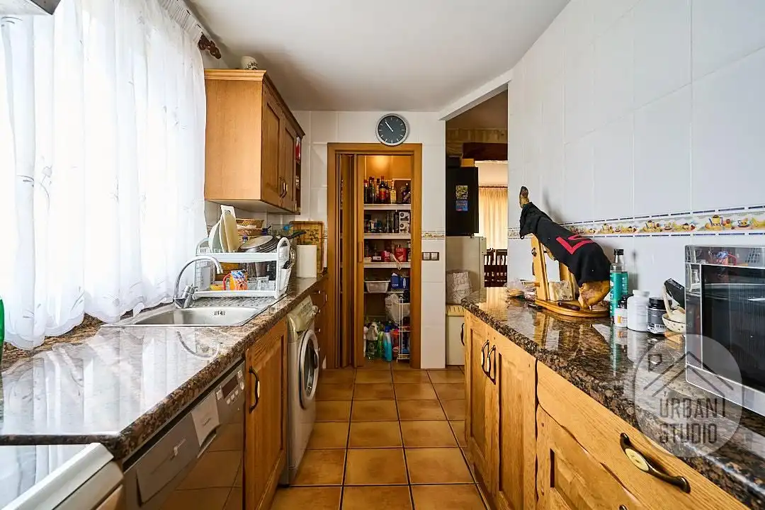Kitchen of Houses for sale in San Vicente del Raspeig / Sant Vicent del Raspeig  with Heating, Private garden and Terrace