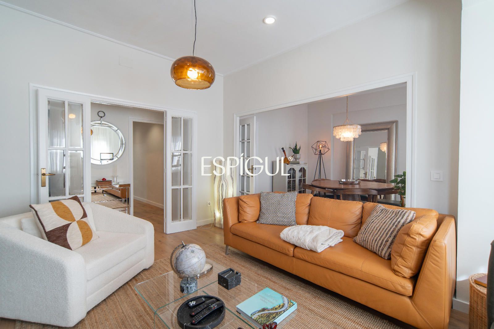 Sala de estar de Piso en venta en Girona Capital con Aire acondicionado, Calefacción y Parquet