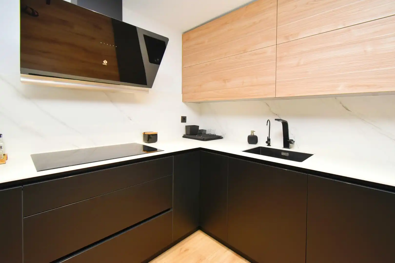 Küche von Wohnung zum Verkauf in El Ejido mit Klimaanlage, Terrasse und Abstellraum