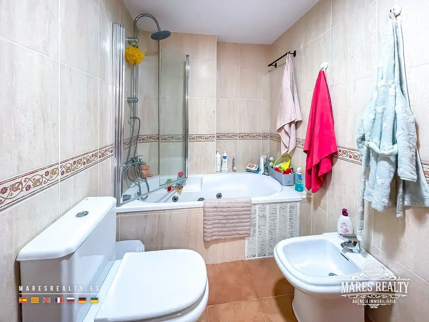 Baño de Casa adosada en venta en Canet de Mar con Aire acondicionado, Calefacción y Jardín privado