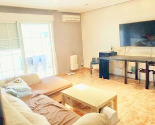 Living room of Flat for sale in  Madrid Capital  with Air Conditioner, Heating and Terrace