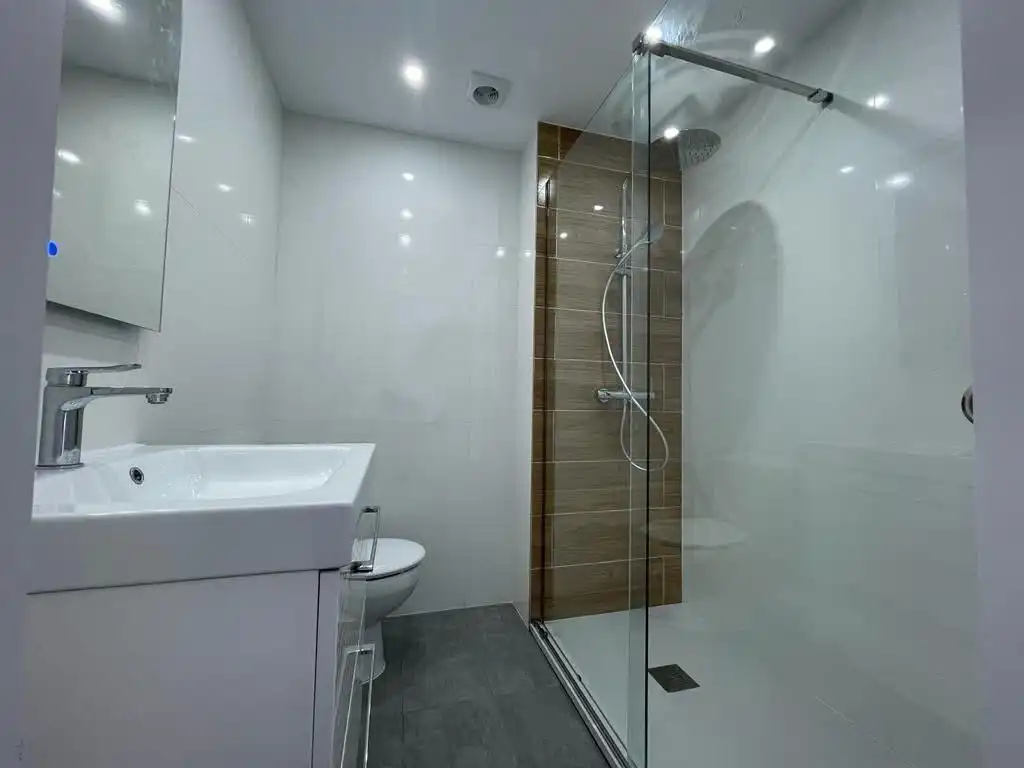 Bathroom of Flat for sale in Algeciras  with Terrace and Balcony