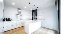 Kitchen of Single-family semi-detached for sale in Donostia - San Sebastián   with Air Conditioner, Heating and Private garden