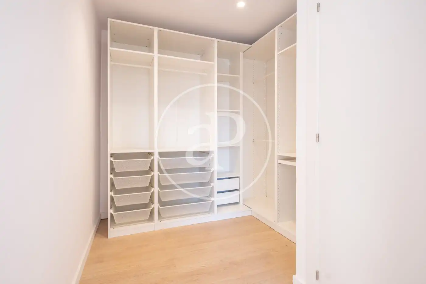 Bedroom of Flat for rent in Barcelona  with Air Conditioner, Heating and Balcony
