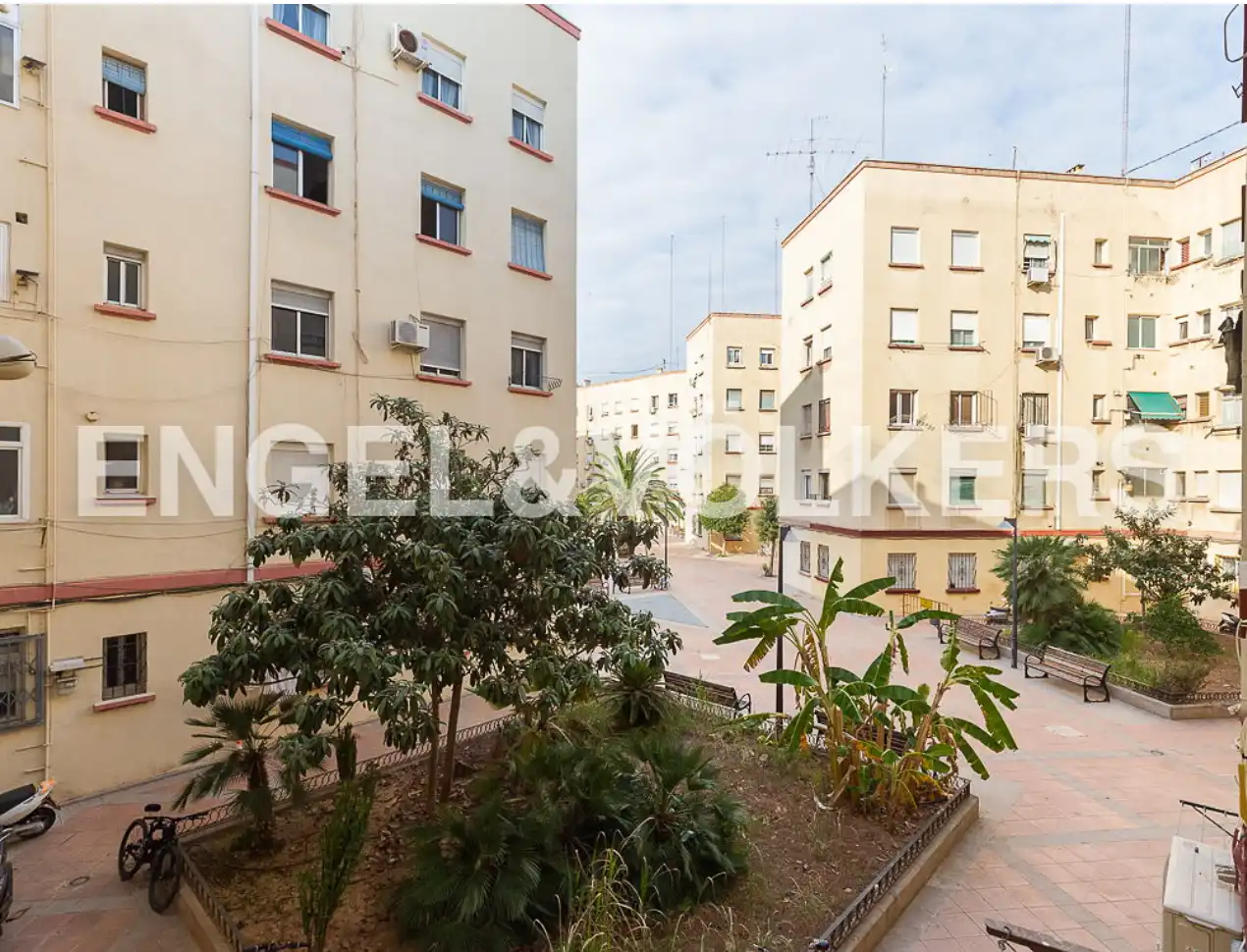 Vista exterior de Apartamento en venta en Valencia con Calefacción