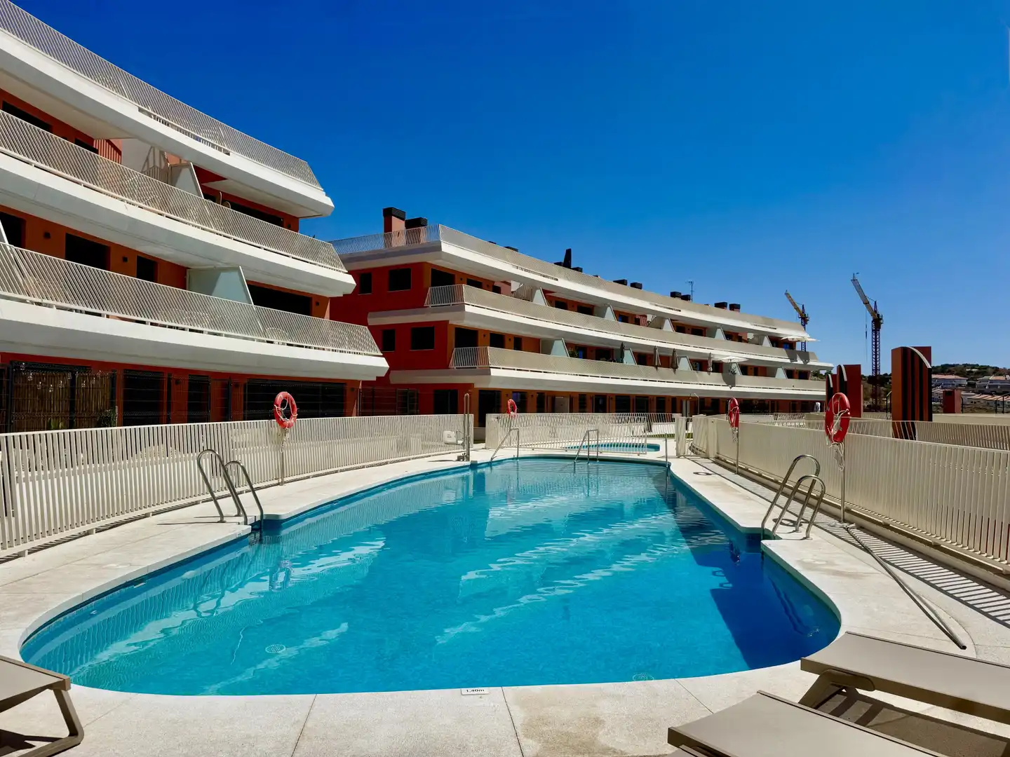 Piscina de Planta baja en venta en Mijas con Aire acondicionado, Terraza y Piscina