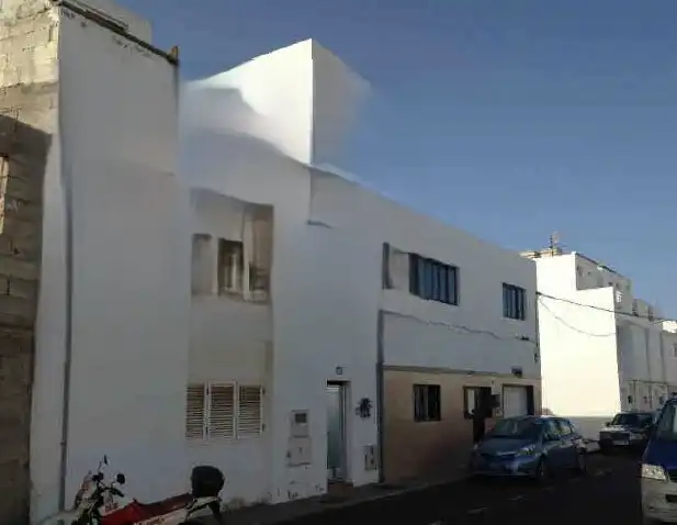 Pis en venda a C/ Julio Romero de Torres, Argana Alta - Maneje