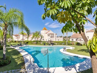 Casa amb piscina en venda a Benamara - Atalaya