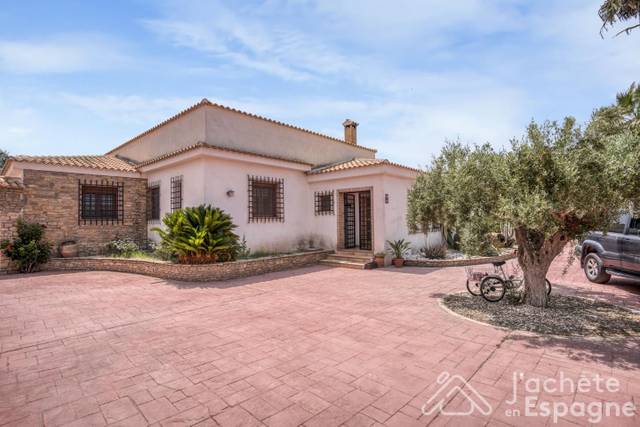 Casa-chalet en Venta en Universo en Camí de Paterna - Lloma del Calderer