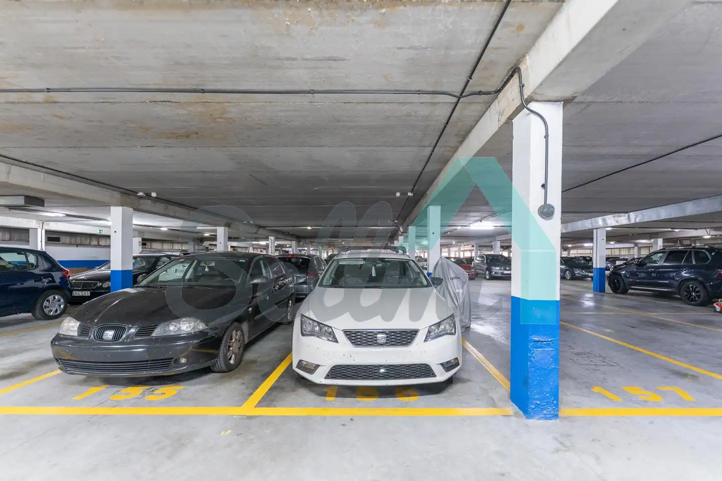 Parkplatz von Wohnung zum Verkauf in Oviedo  mit Heizung, Parkett und Terrasse