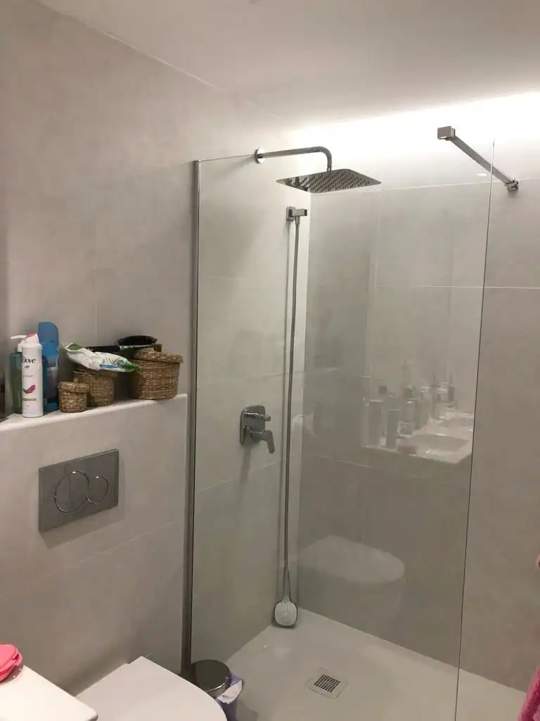 Baño de Dúplex en venta en Marbella con Aire acondicionado, Calefacción y Jardín privado