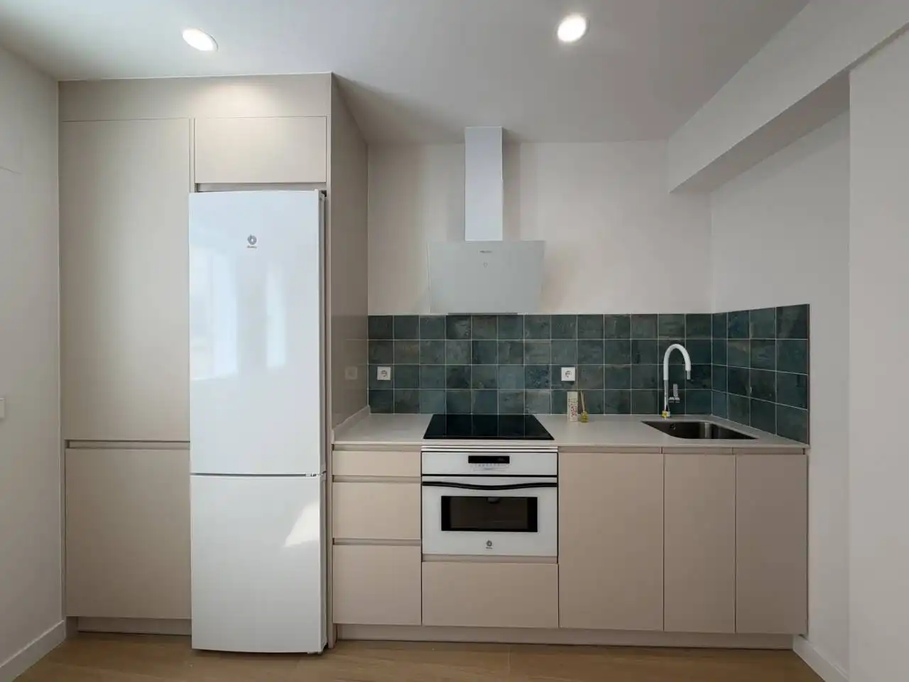 Cocina de Apartamento en venta en  Logroño con Calefacción