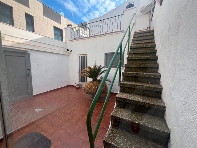 Planta baja to rent in Creu Alta