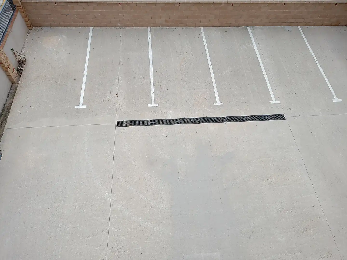 Parking of Flat for sale in Parets del Vallès  with Air Conditioner, Heating and Oven