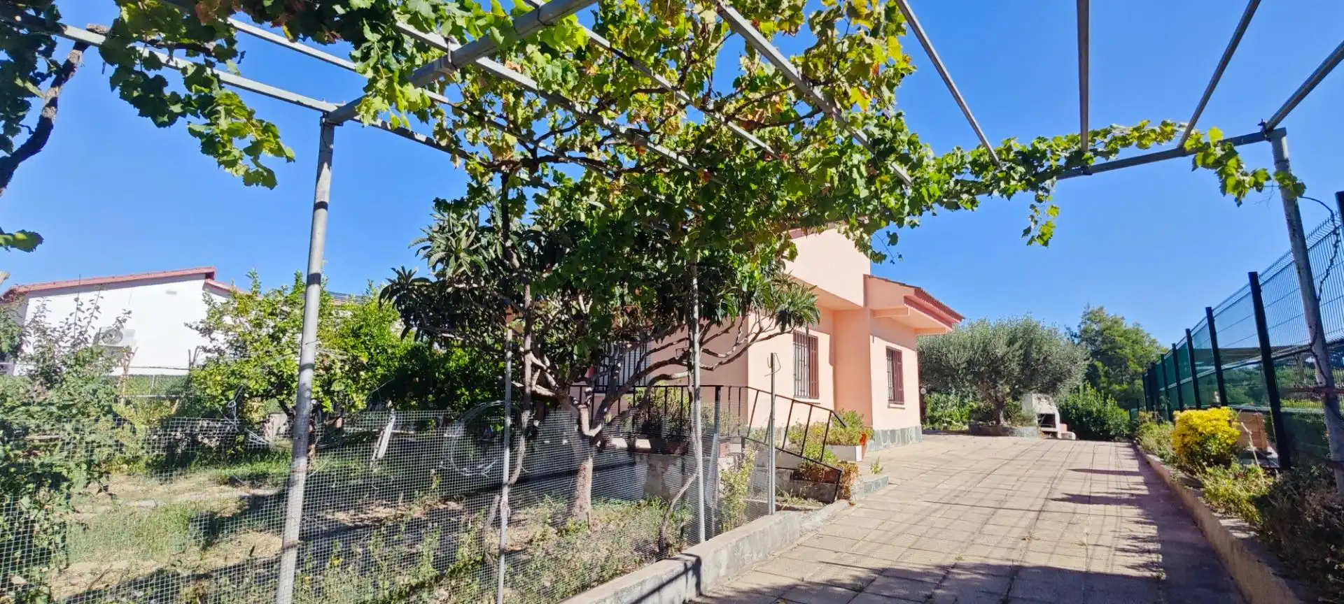 Casa amb jardí en venda a Piera, imagen 4