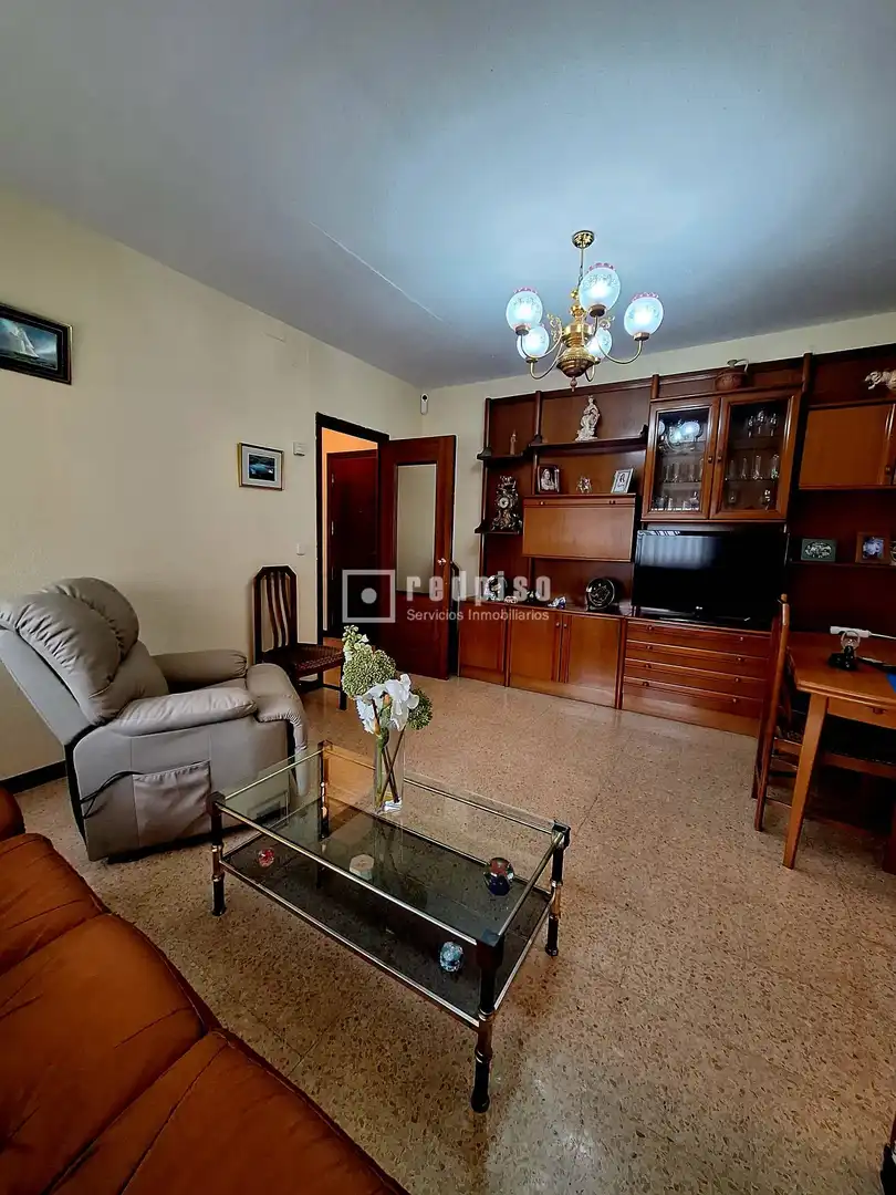 Sala d'estar de Pis en venda en Madrid amb Calefacció, Terrassa i Moblat