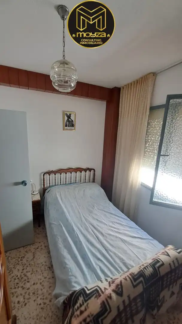 Dormitori de Pis en venda en Jaén amb Aire condicionat, Calefacció i Terrassa