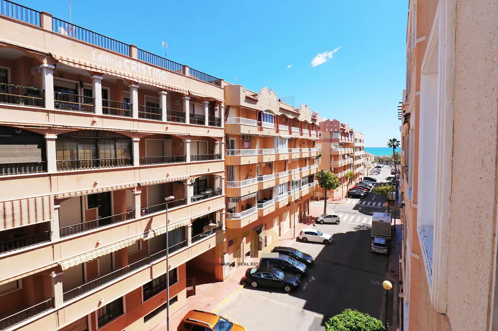Vista exterior de Apartament de lloguer en Guardamar del Segura amb Aire condicionat, Terrassa i Traster