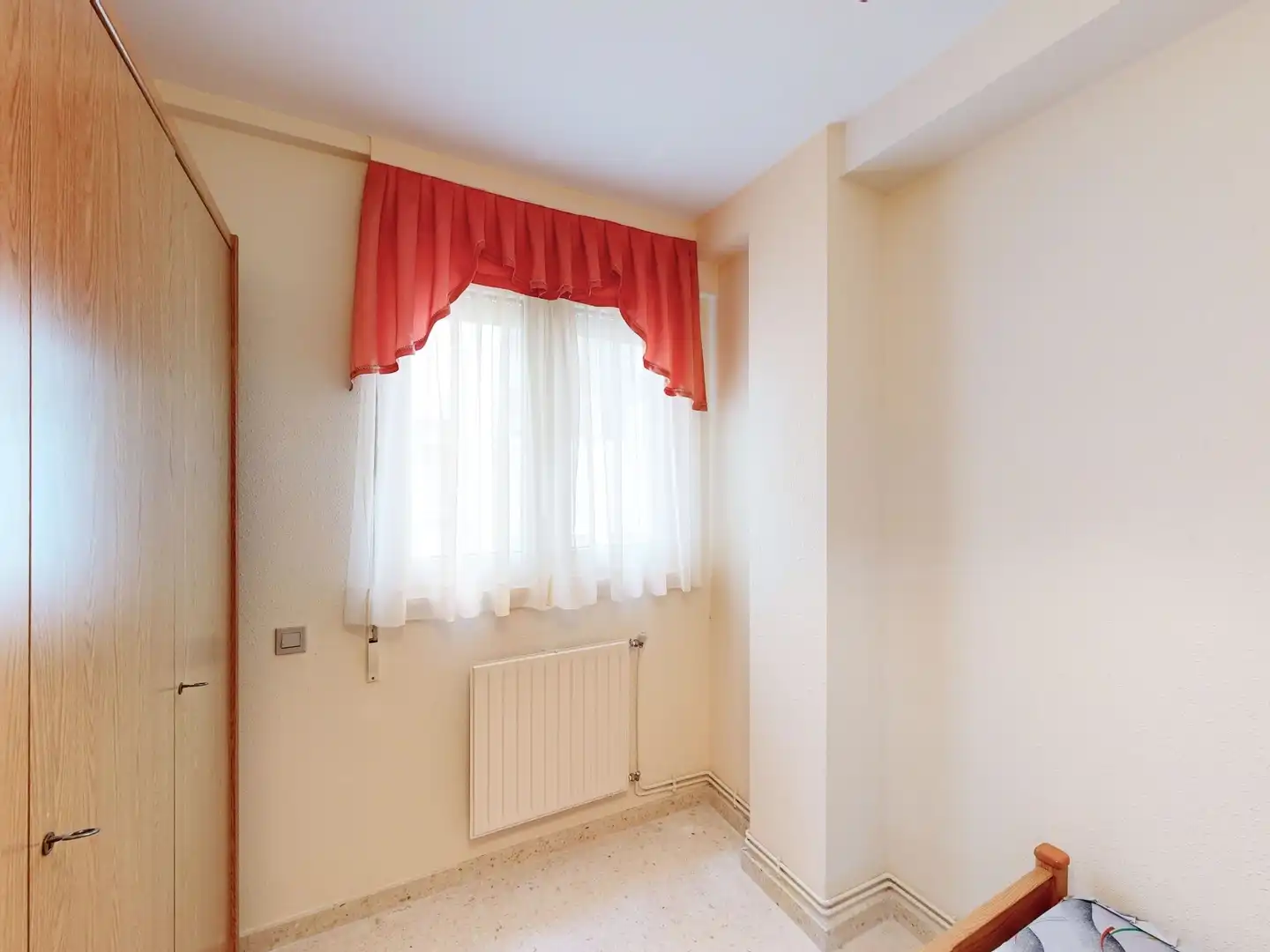 Habitación de Piso en venta en Foz con Calefacción, Trastero y Amueblado