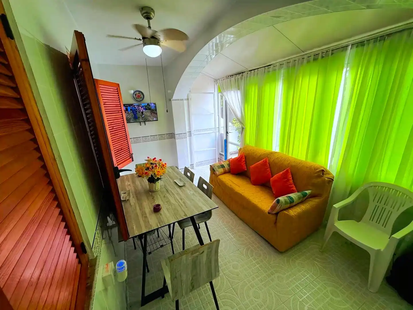 Sala de estar de Casa adosada en venta en Los Alcázares con Aire acondicionado y Alarma