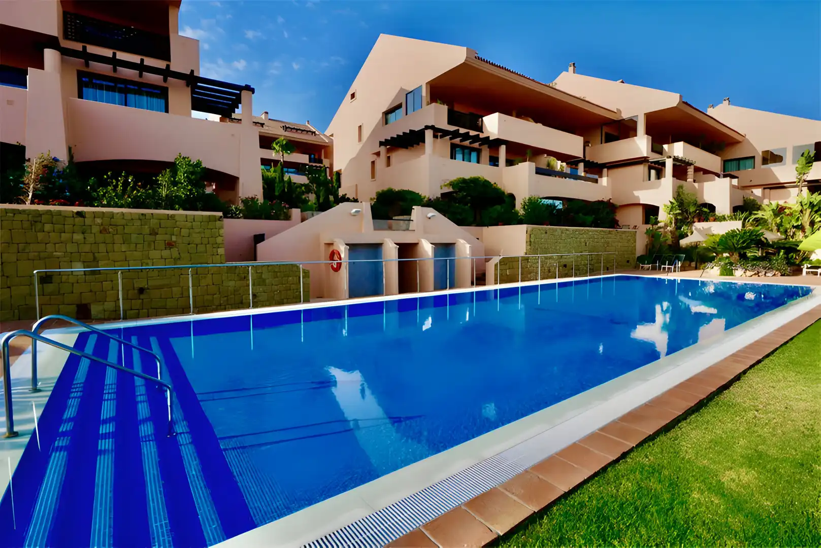 Swimming pool of Ground floor for sale in Mijas  with Air Conditioner, Terrace and Storage room