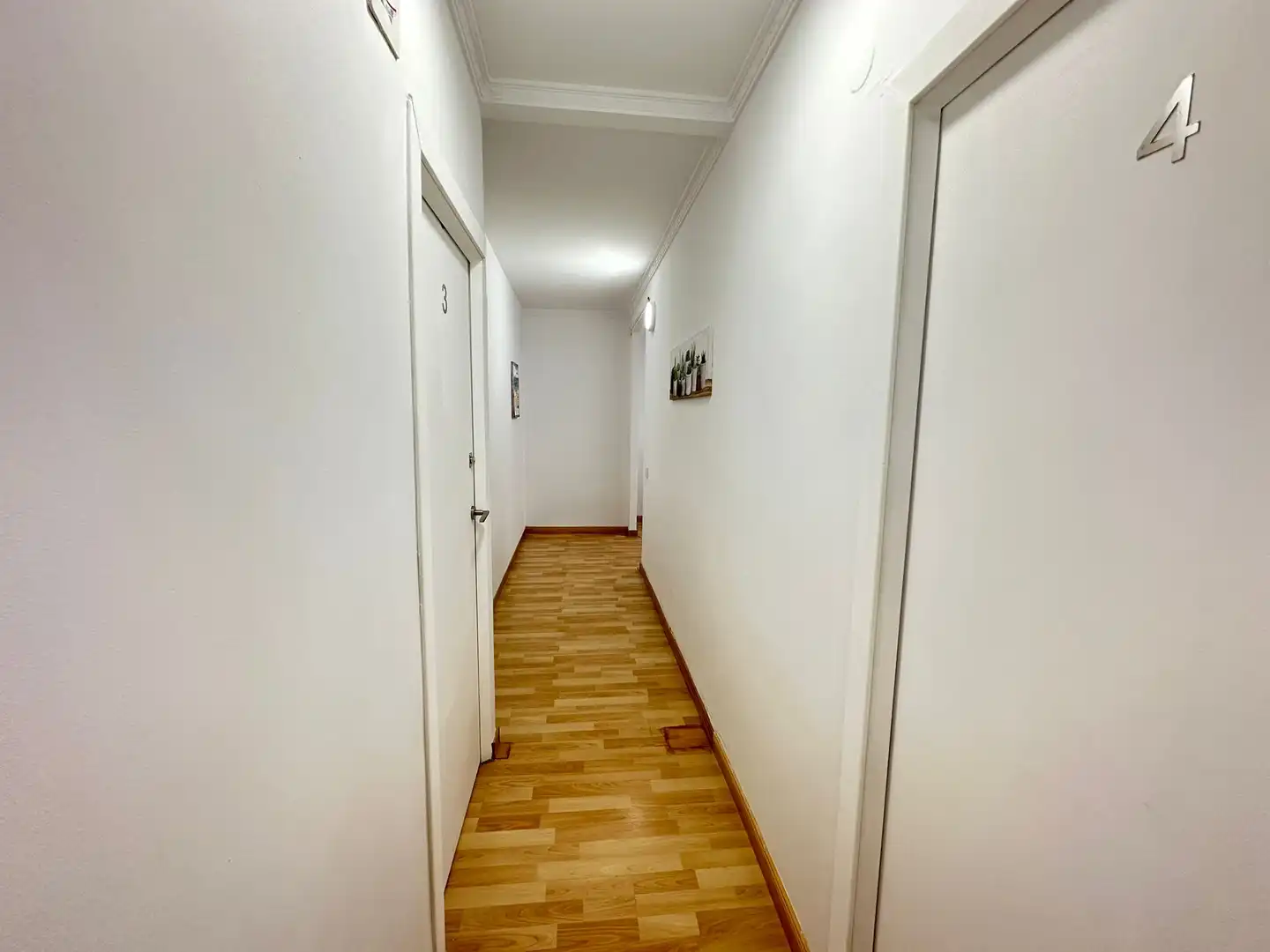 Room in Calle de San Asturio Serrano, 3, Reyes Católicos