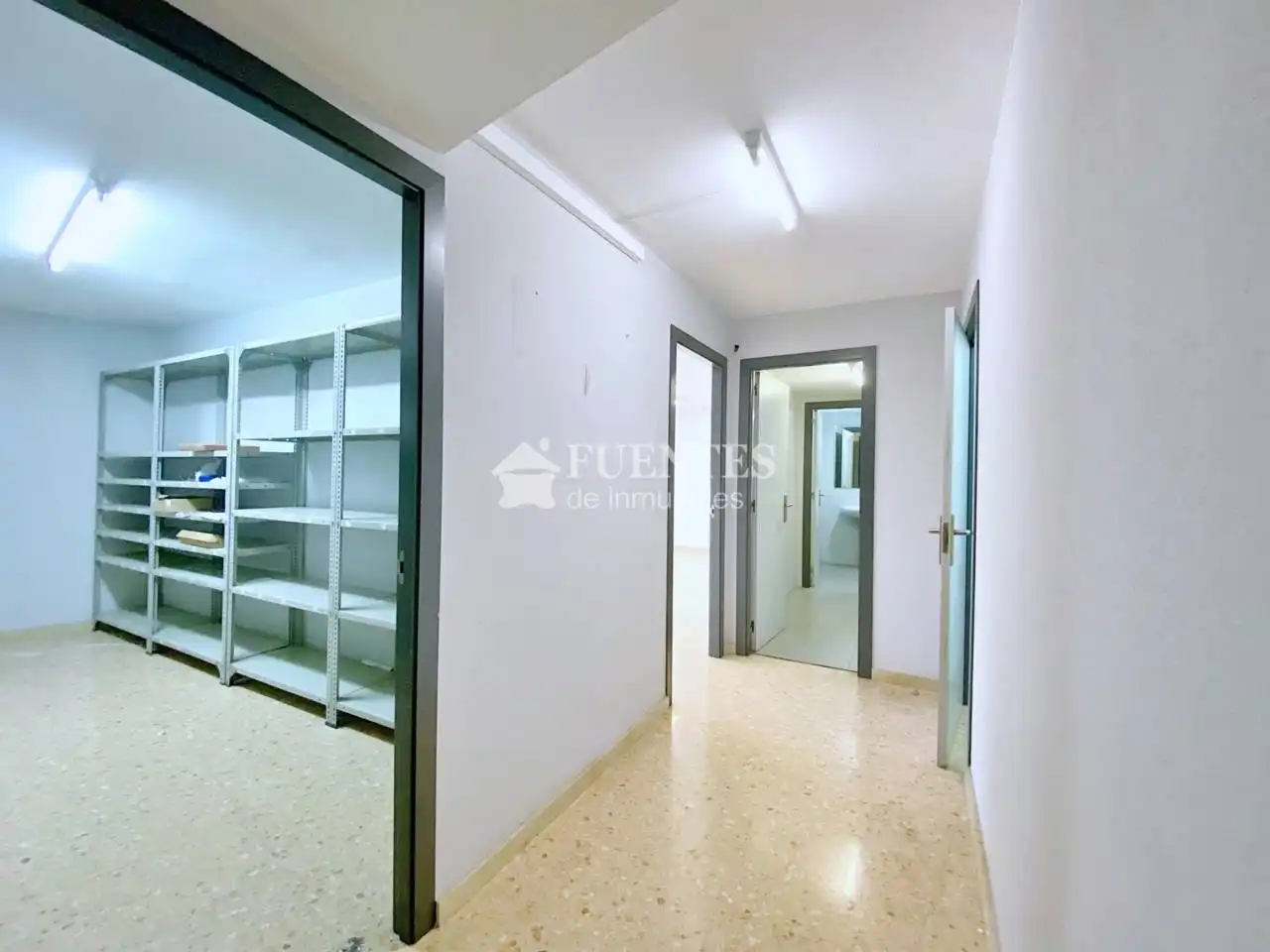 Local comercial en alquiler en Calle  Colombia, imagen 13
