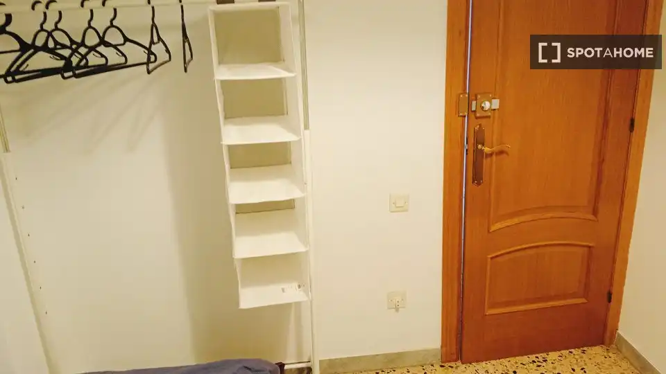 Room in Sants