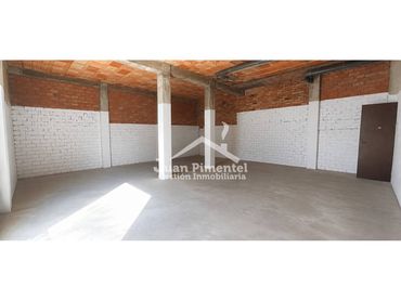 Local comercial en venda a Calle Cid
