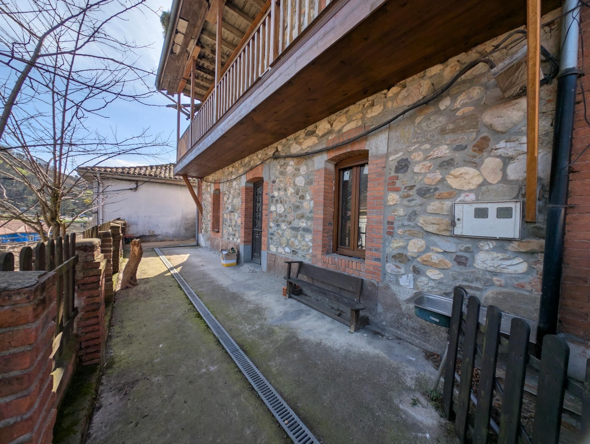 Exterior view of House or chalet for sale in Mieres (Asturias)  with Terrace, Storage room and Balcony