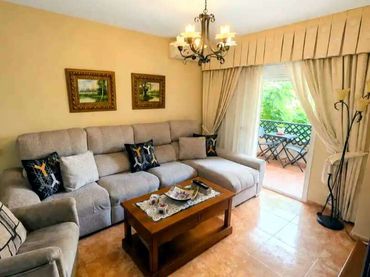 Appartement avec ascenseur à vendre à Estepona Pueblo