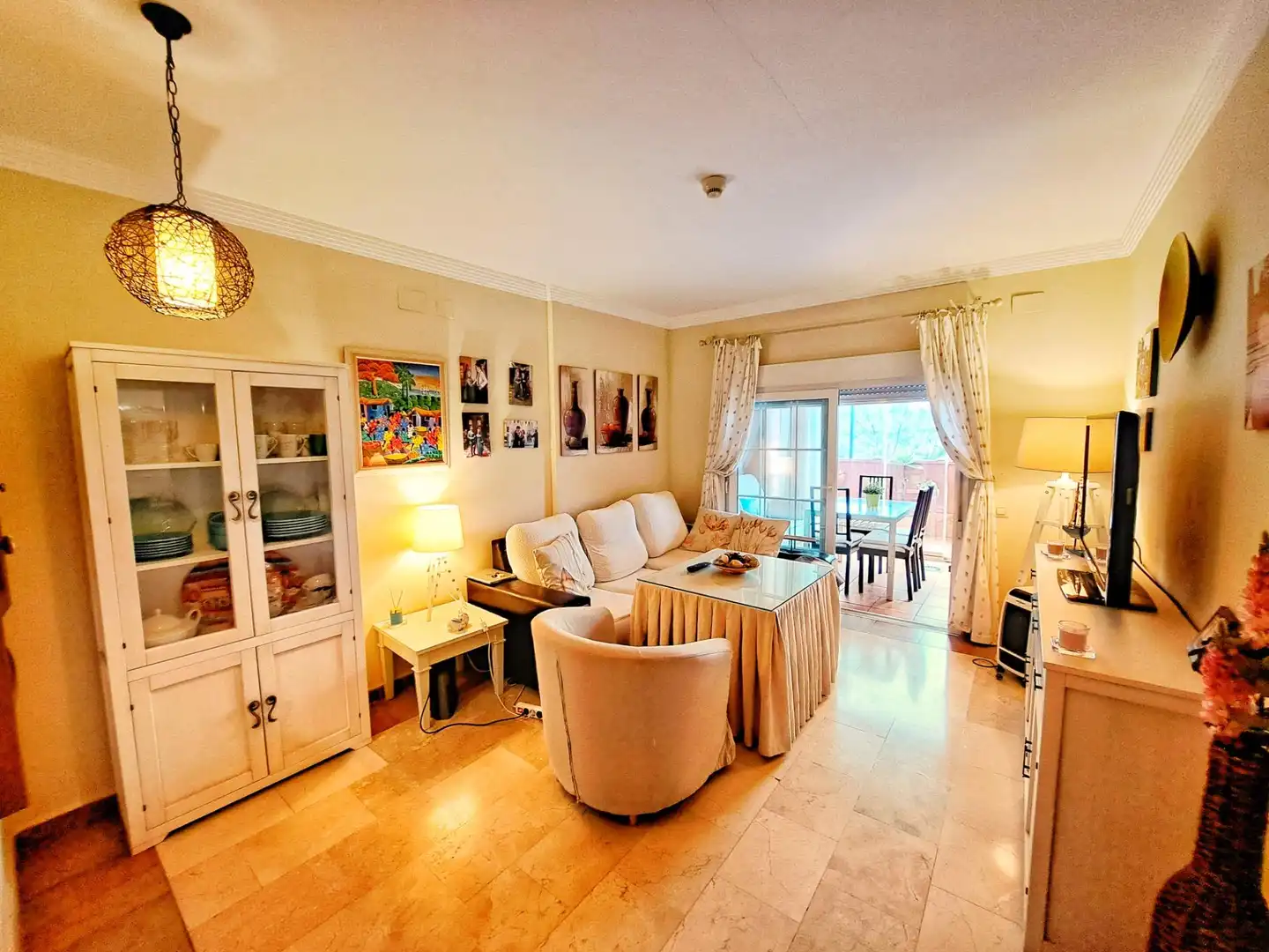 Wohnzimmer von Wohnungen zum Verkauf in Ayamonte mit Privatgarten, Terrasse und Möbliert