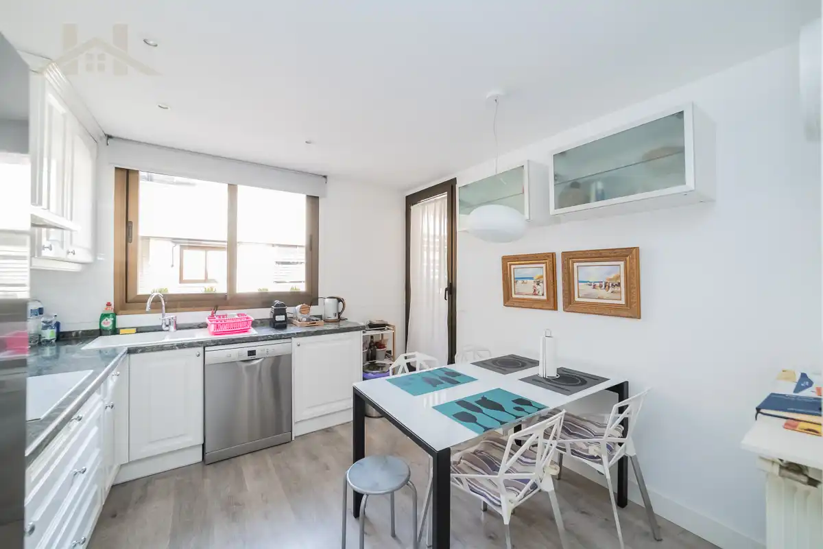 Cocina de Dúplex en venta en Majadahonda con Aire acondicionado, Calefacción y Parquet