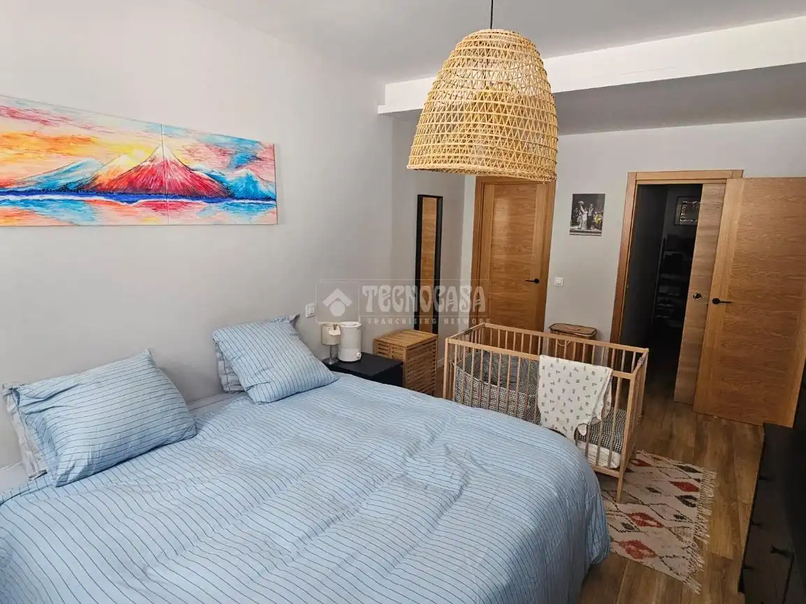 Schlafzimmer von Geschaftsraum zum Verkauf in Madrid mit Klimaanlage und Heizung