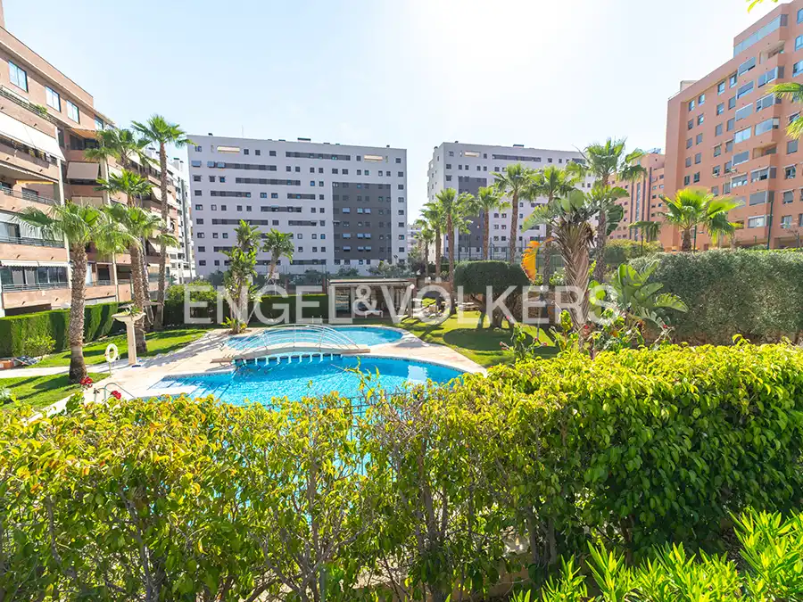 Exterior view of Attic for rent in Alicante / Alacant  with Air Conditioner, Heating and Terrace