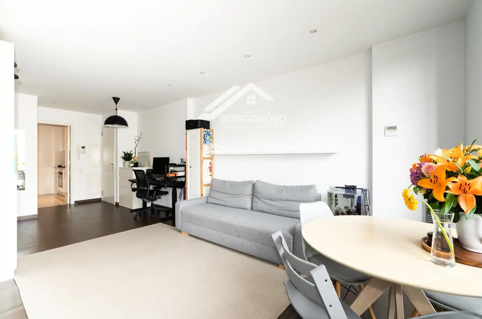 Wohnzimmer von Wohnung zum Verkauf in Barcelona mit Klimaanlage und Heizung