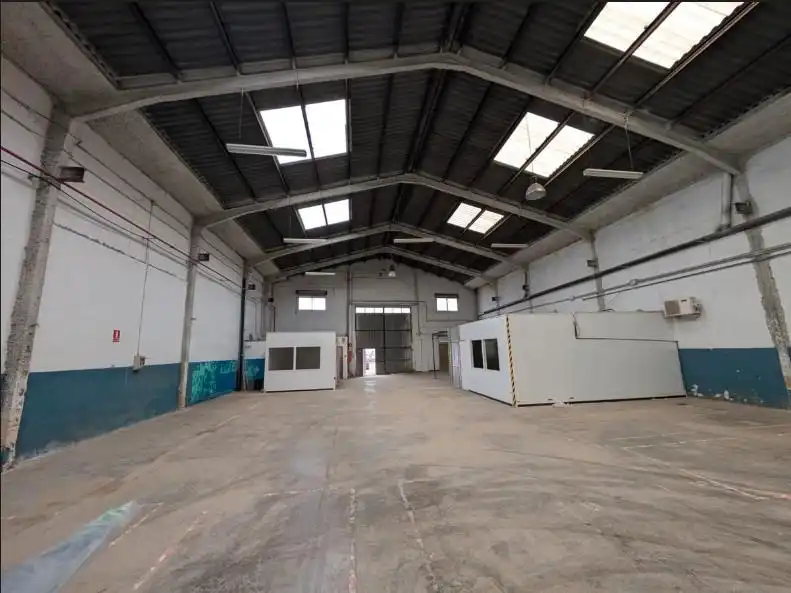Nave industrial de alquiler en Quart de Poblet