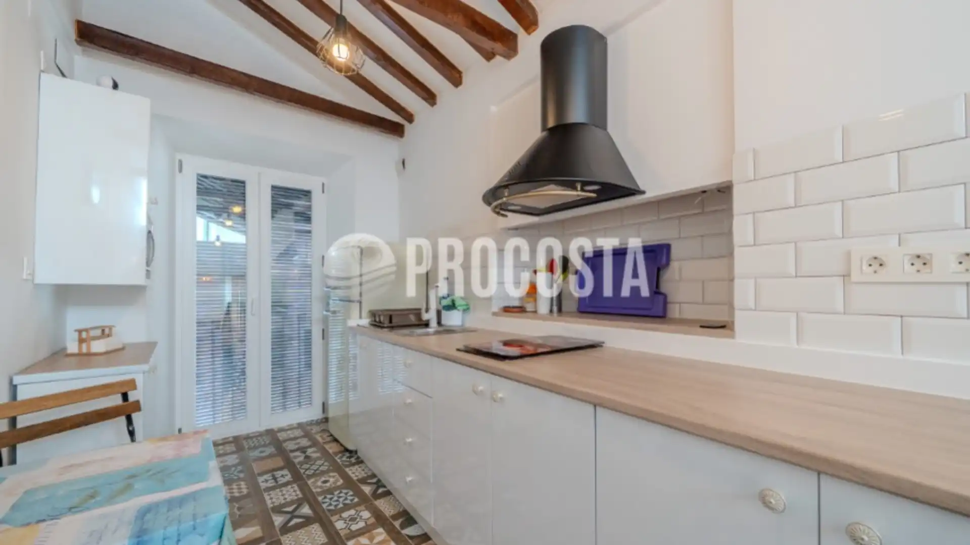 Casa adosada en venta en Plaza de la Constitución, Almuñecar Centro