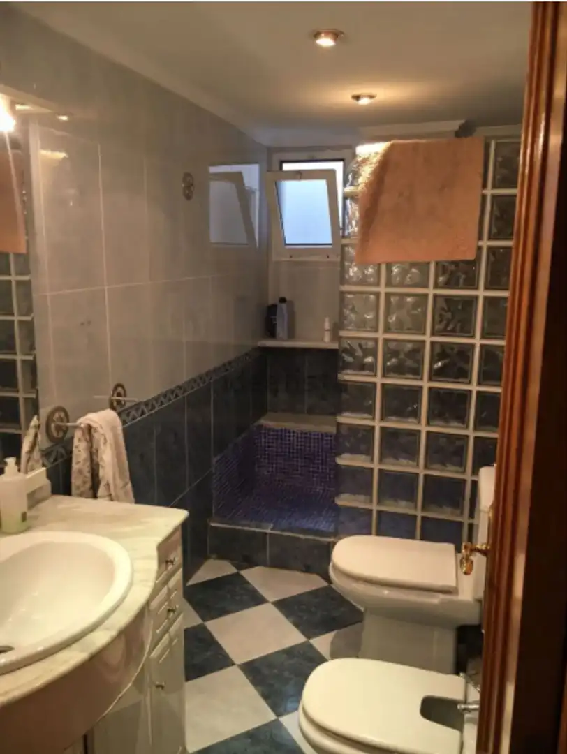 Baño de Piso de alquiler en Elche / Elx con Amueblado