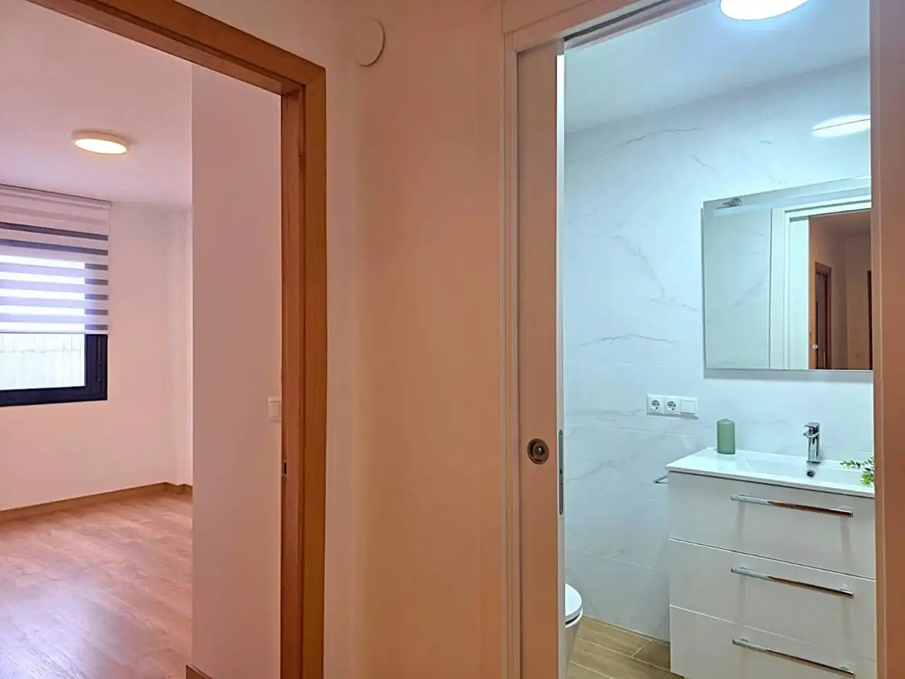 Baño de Apartamento de alquiler en Sada (A Coruña) con Calefacción