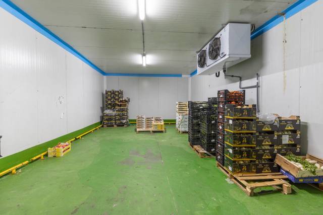 Nave industrial en Venta en Almuñecar Centro