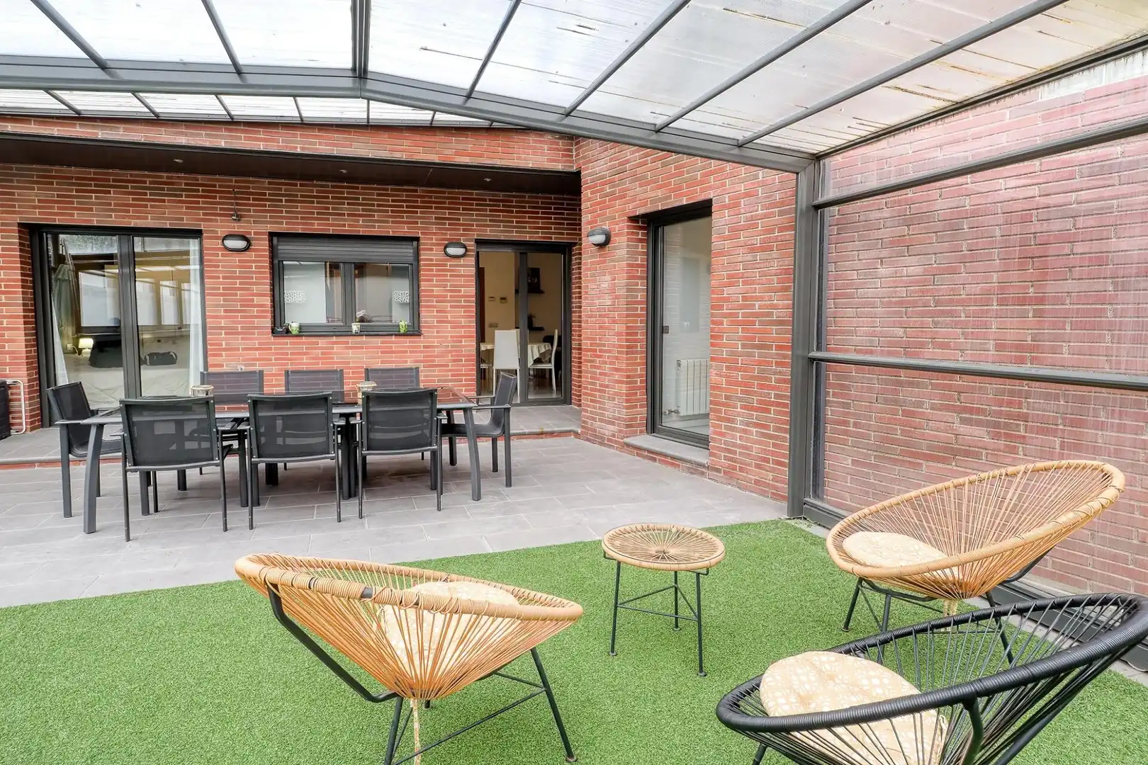 Terrasse von Wohnung zum Verkauf in Figueres mit Klimaanlage, Heizung und Privatgarten