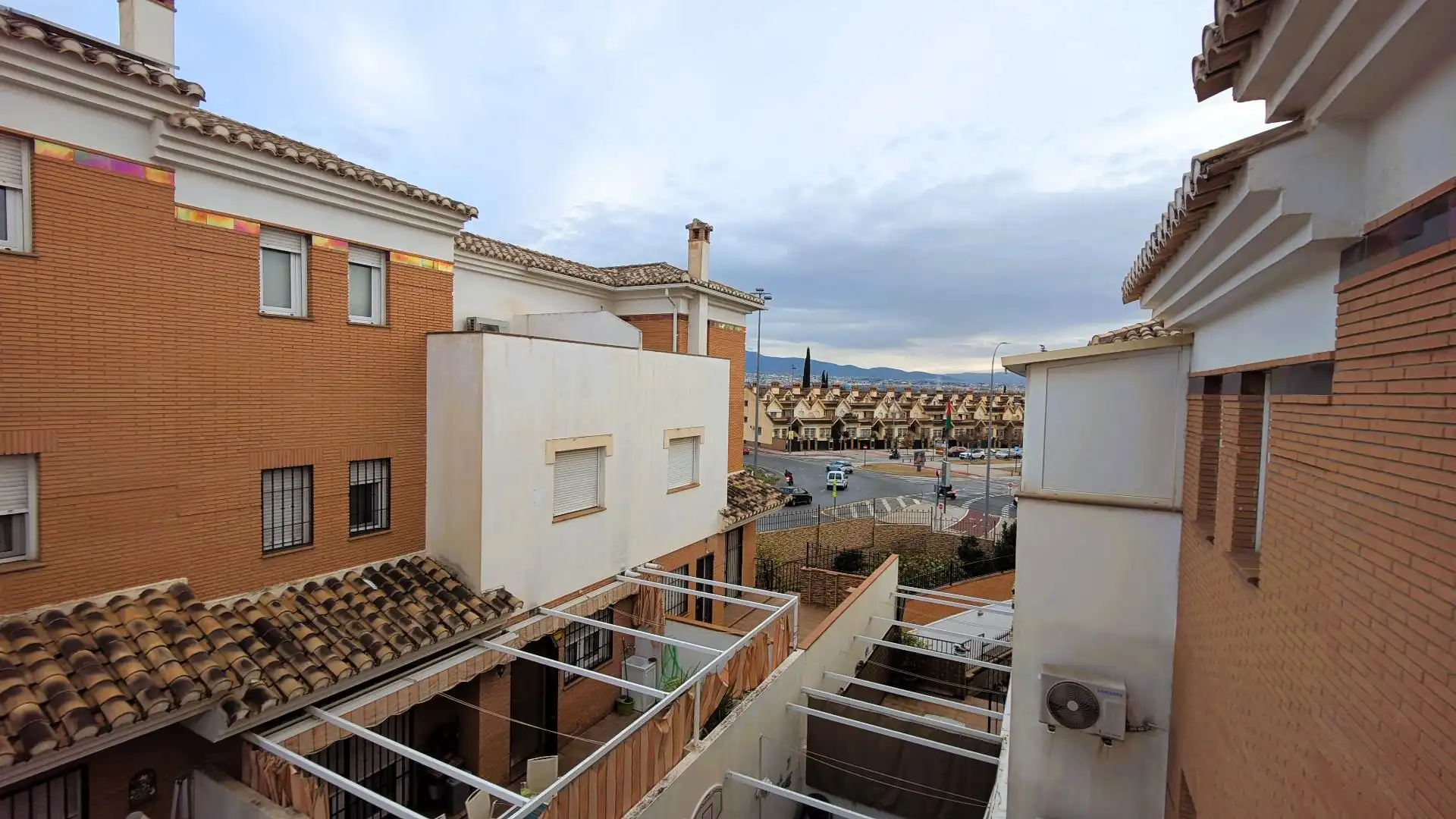 Adossat amb terrassa en venda a Genil, imagen 17