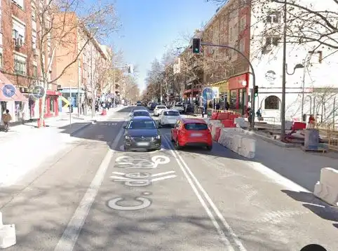 Local en venta en Recoletos