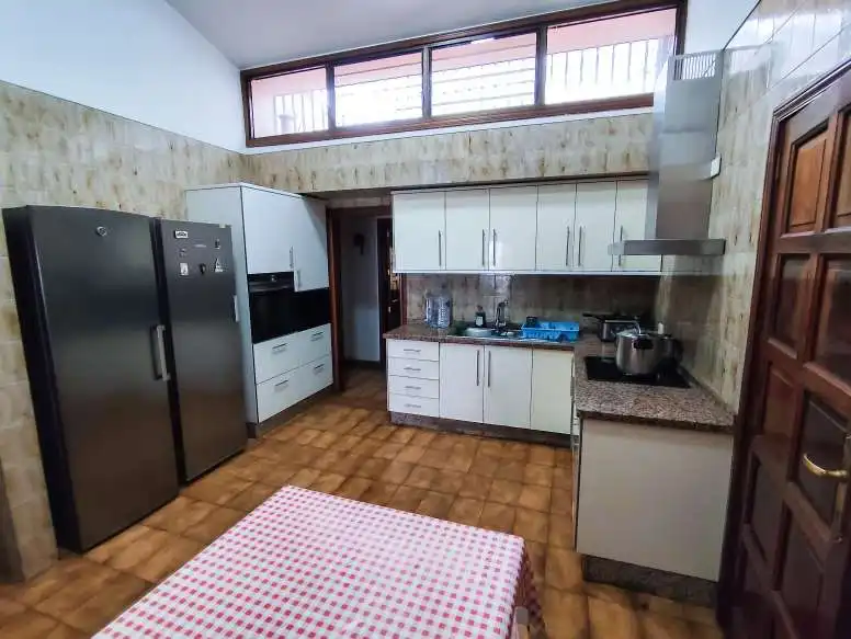 Cuina de Casa o xalet en venda en Santa Cruz de Tenerife amb Aire condicionat, Terrassa i Traster