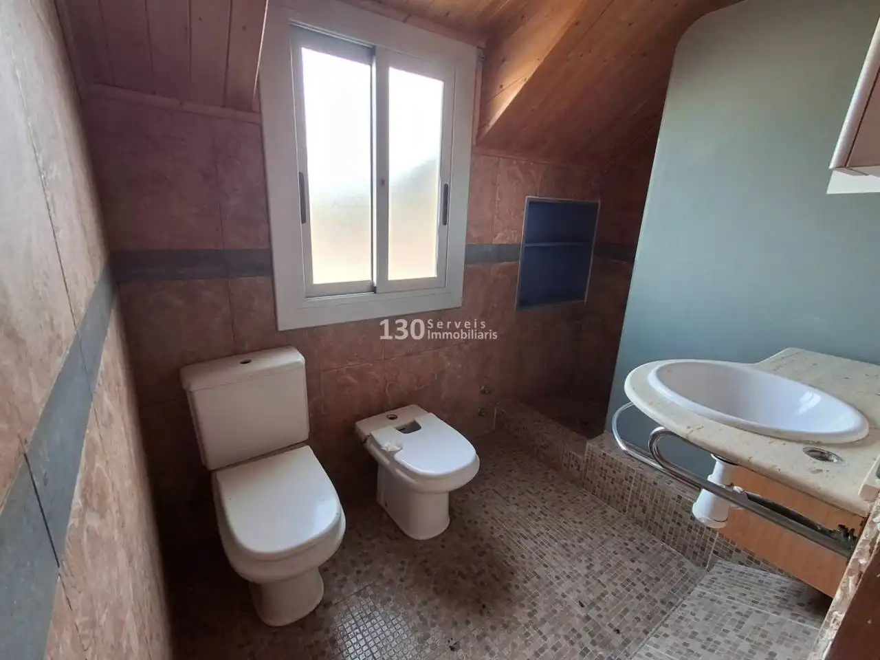 Bany de Casa o xalet en venda en Cabra del Camp amb Jardí privat, Parquet i Terrassa